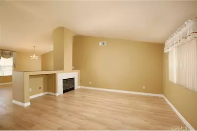 19707 Skyview Court, Canyon Country, CA 91351 - Photo 9