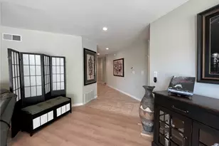 20042 Ave Of The Oaks, Newhall, CA 91321 - Photo 15