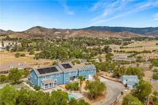 33247 Escondido Dr, Agua Dulce, CA 91390 - Photo 3