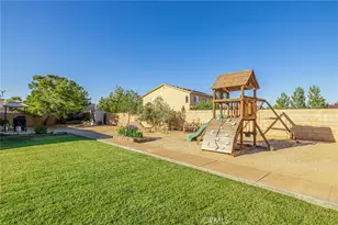 1734 Granville, Lancaster, CA 93535 - Photo 43