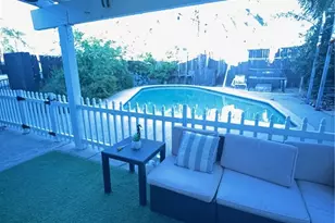 11116 Woodley, Granada Hills, CA 91344 - Photo 21
