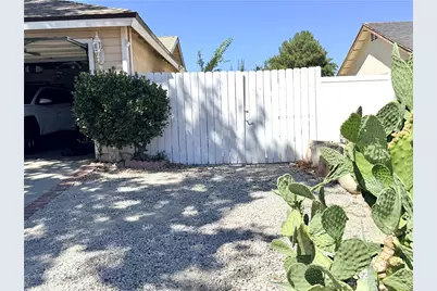 37913 Janus, Palmdale, CA 93550 - Photo 5