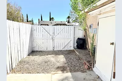 37913 Janus, Palmdale, CA 93550 - Photo 23