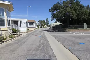 11401 Topanga Canyon Blvd Spc 12, Chatsworth, CA 91311 - Photo 17