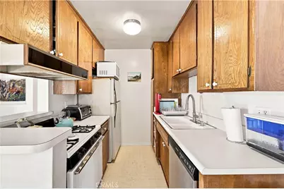 11550 Nebraska Avenue #204, Los Angeles, CA 90025 - Photo 7