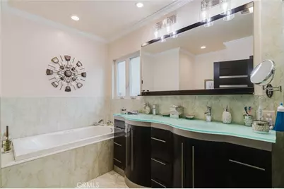 6620 Costello Avenue, Van Nuys, CA 91405 - Photo 25