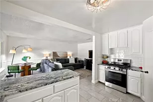 23002 La Granja, Valencia, CA 91354 - Photo 19