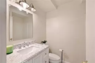 23002 La Granja, Valencia, CA 91354 - Photo 23