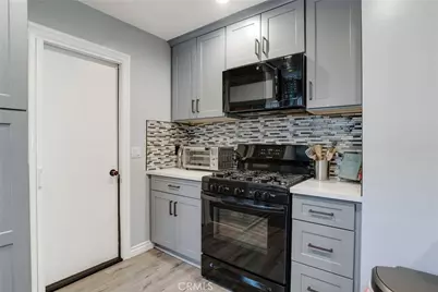 13213 Woodcock, Los Angeles, CA 91342 - Photo 9