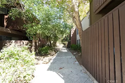 18350 Hatteras #206, Tarzana, CA 91356 - Photo 17