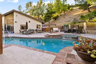 28083 Valcour Dr, Canyon Country, CA 91387 - Photo 43