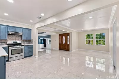8320 Oakdale, Winnetka, CA 91306 - Photo 5
