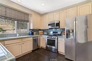 12119 Via Santa Barbara, Sylmar, CA 91342 - Photo 15