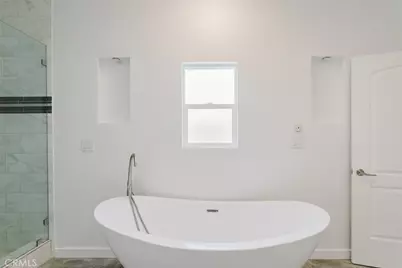 8547 Louise Avenue, Los Angeles, CA 91325 - Photo 43