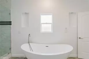 8547 Louise Ave, Los Angeles, CA 91325 - Photo 43