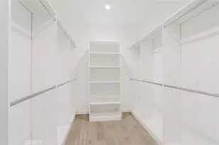 8547 Louise Ave, Los Angeles, CA 91325 - Photo 49
