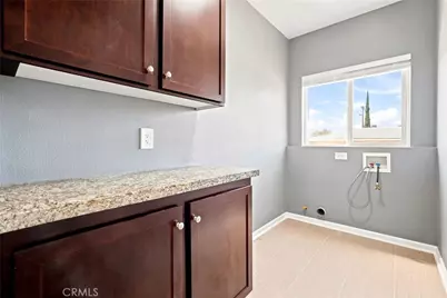 7861 Fluffy Duckling Lane, Winnetka, CA 91306 - Photo 23