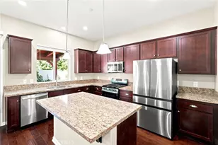 7861 Fluffy Duckling Ln, Winnetka, CA 91306 - Photo 11
