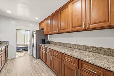 11201 Petit Avenue, Los Angeles, CA 91344 - Photo 25