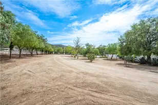 7227 Spigno Pl, Agua Dulce, CA 91390 - Photo 17