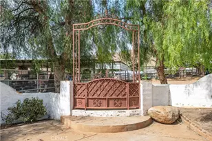 7227 Spigno Pl, Agua Dulce, CA 91390 - Photo 25