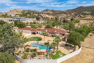 7227 Spigno Pl, Agua Dulce, CA 91390 - Photo 9