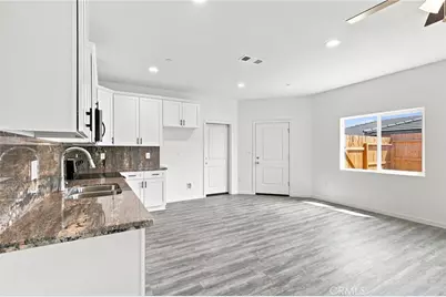 9121 Prometheus, Bakersfield, CA 93306 - Photo 11