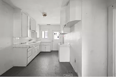 221 W Hillcrest Boulevard, Inglewood, CA 90301 - Photo 31