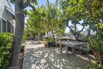 221 W Hillcrest Boulevard, Inglewood, CA 90301 - Photo 55