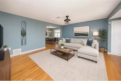 11216 Erwin Street, North Hollywood, CA 91606 - Photo 3
