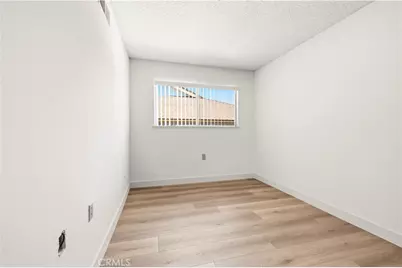 26728 Oak Garden Court, Newhall, CA 91321 - Photo 15