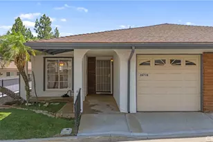 26728 Oak Garden Ct, Newhall, CA 91321 - Photo 3
