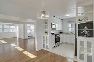 124 S Elm Dr, Beverly Hills, CA 90212 - Photo 3