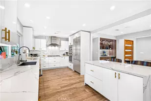 19541 Greenbriar Dr, Tarzana, CA 91356 - Photo 13
