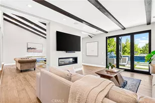 19541 Greenbriar Dr, Tarzana, CA 91356 - Photo 23