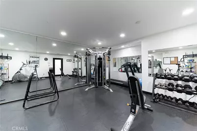 10926 Bluffside Dr. #32, Studio City, CA 91604 - Photo 21