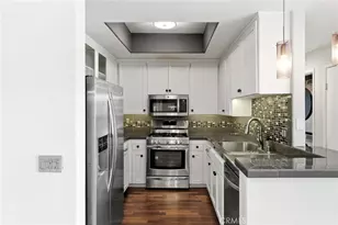 4455 Hazeltine Ave, Sherman Oaks, CA 91423 - Photo 13