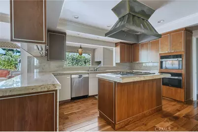 16172 Royal Oak Road, Encino, CA 91436 - Photo 15