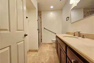 121 S Hope St, Los Angeles, CA 90012 - Photo 25