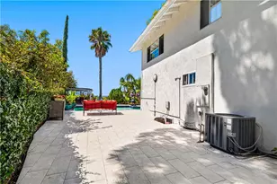 4537 Ellenita Ave, Tarzana, CA 91356 - Photo 33