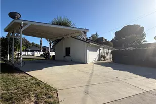 23141 Gonzales, Woodland Hills, CA 91367 - Photo 9