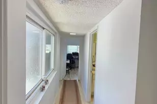 23541 Victory, West Hills, CA 91307 - Photo 15