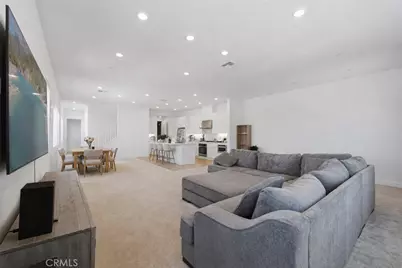 26729 Blue Hills Lp, Valencia, CA 91381 - Photo 7