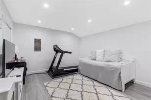 22444 Venido, Woodland Hills, CA 91364 - Photo 15