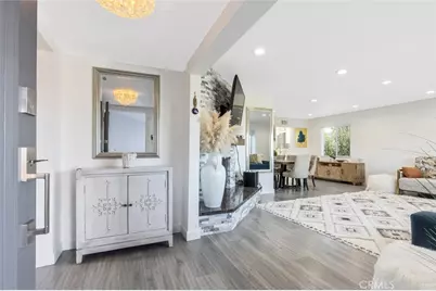 22444 Venido, Woodland Hills, CA 91364 - Photo 3