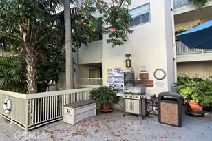 1230 N Sweetzer Ave, West Hollywood, CA 90069 - Photo 29