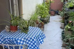 1230 N Sweetzer Ave, West Hollywood, CA 90069 - Photo 27