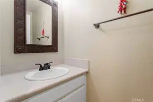 66 Mockingbird Ct, Oak Park, CA 91377 - Photo 21