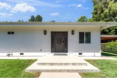 22720 Oxnard Street, Woodland Hills, CA 91367 - Photo 21