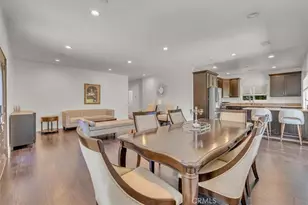 22720 Oxnard St, Woodland Hills, CA 91367 - Photo 5
